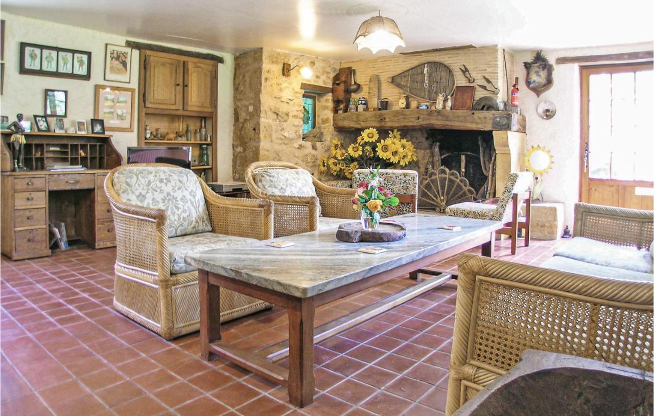 4 Bedroom Gorgeous Home In Monpazier Exterior foto